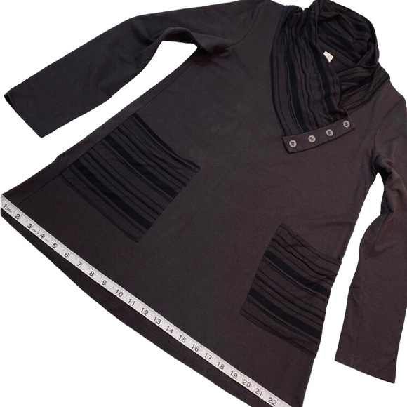 Chalet “Victoria” Tunic in Hazelnut/Black XS (Fits more like a medium) - Picture 9 of 11